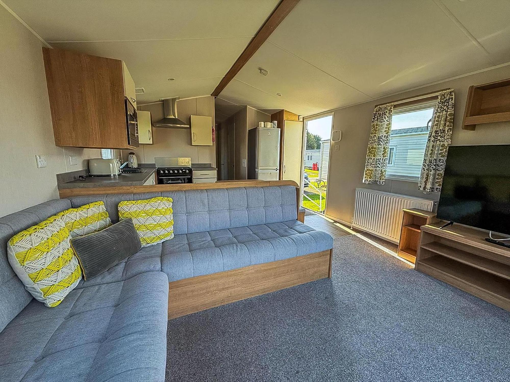 Lovely 8 Berth Caravan In Southview Holiday Park, Ref 33042Tc Skegness Kültér fotó